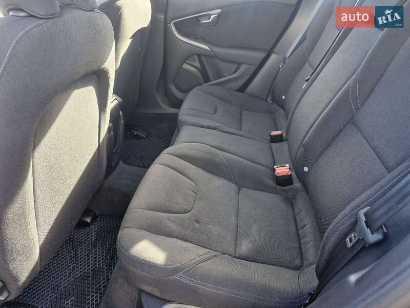Хетчбек Volvo V40 2014 в Миколаєві