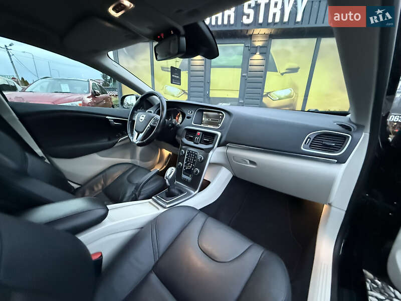 Хэтчбек Volvo V40 2013 в Стрые фото 31 Хэтчбек Volvo V40 2013 в Стрые