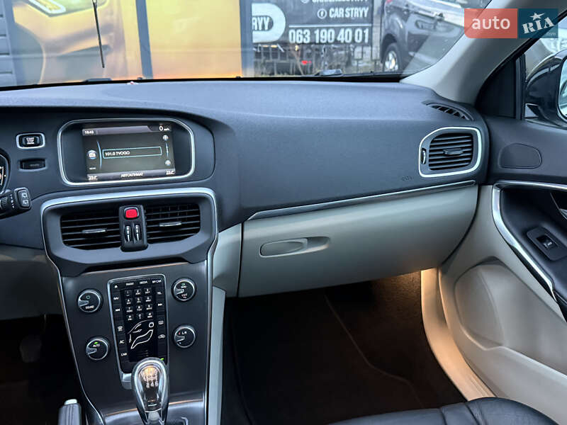 Хэтчбек Volvo V40 2013 в Стрые фото 37 Хэтчбек Volvo V40 2013 в Стрые