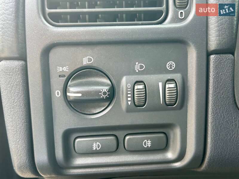 Універсал Volvo V40 2003 в Одесі