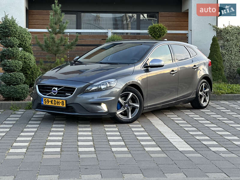 Volvo V40 2014