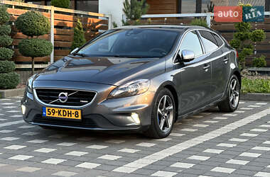 Хетчбек Volvo V40 2014 в Стрию