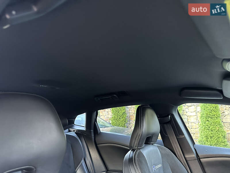 Хетчбек Volvo V40 2014 в Стрию