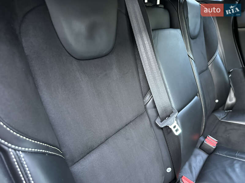 Хетчбек Volvo V40 2014 в Стрию