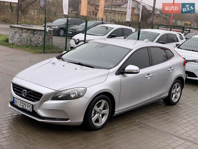 Хэтчбек Volvo V40 2014 в Бердичеве