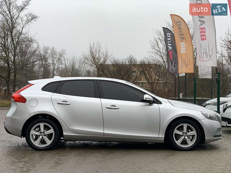 Хэтчбек Volvo V40 2014 в Бердичеве