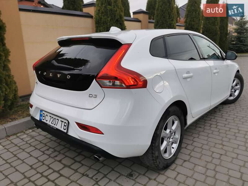 Хетчбек Volvo V40 2016 в Львові фото 17 Хетчбек Volvo V40 2016 в Львові