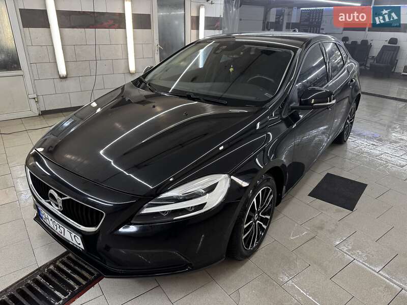Volvo V40 2019 Volvo V40 2019