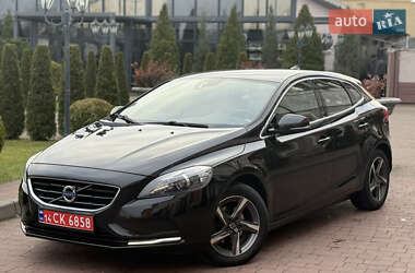 Хетчбек Volvo V40 2013 в Стрию