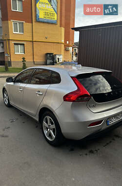 Хэтчбек Volvo V40 2015 в Тернополе
