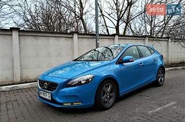 Хэтчбек Volvo V40 2013 в Одессе
