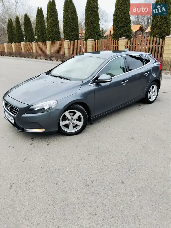 Volvo V40 2013