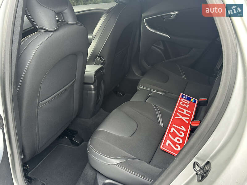 Хетчбек Volvo V40 2012 в Луцьку