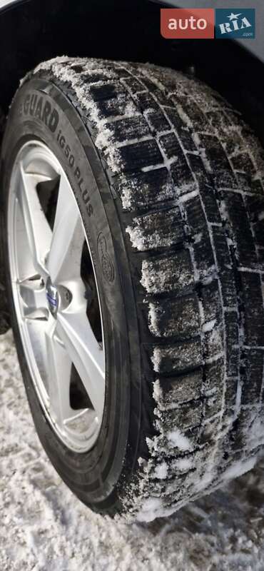 Хэтчбек Volvo V40 2013 в Луцке