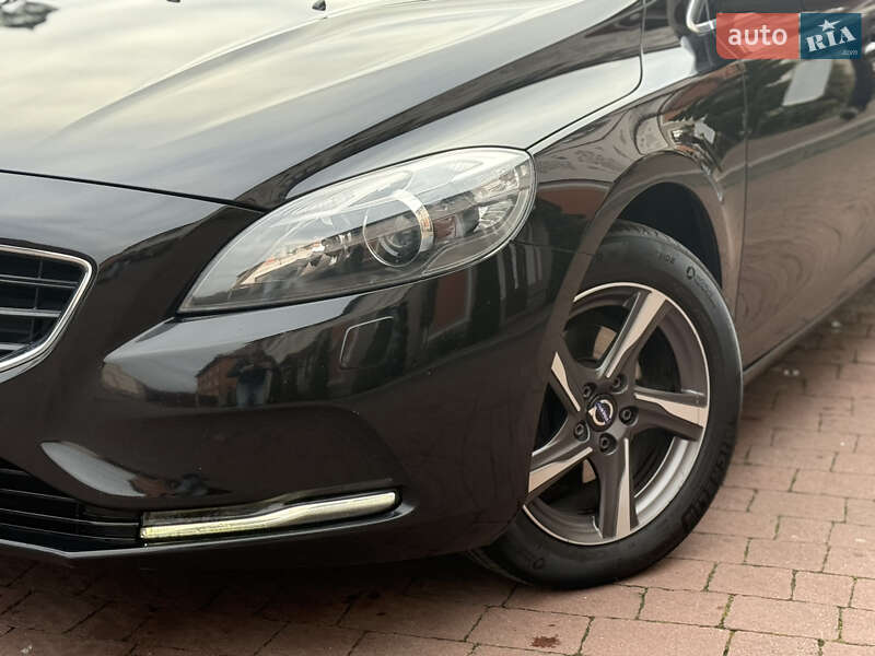 Хетчбек Volvo V40 2013 в Стрию