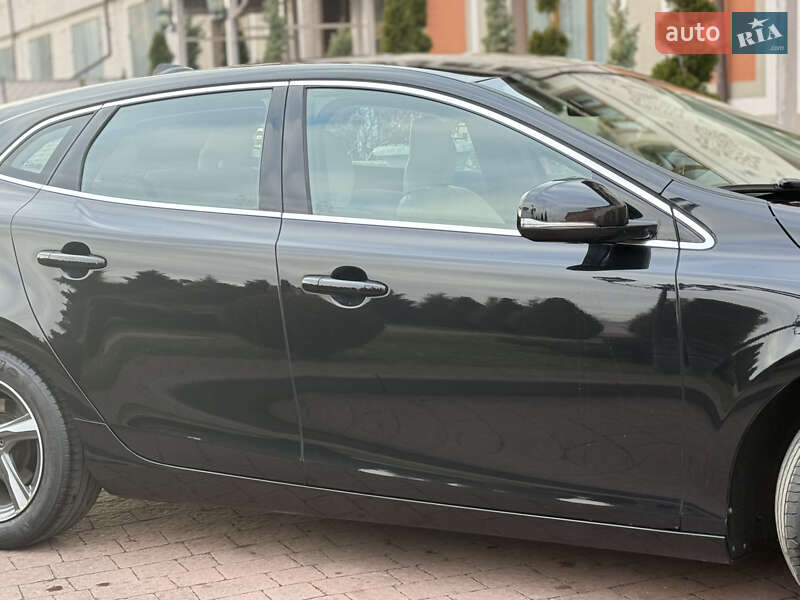 Хетчбек Volvo V40 2013 в Стрию