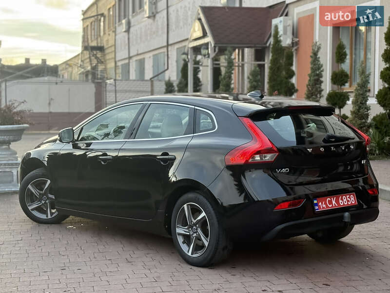 Хетчбек Volvo V40 2013 в Стрию