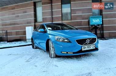 Хэтчбек Volvo V40 2013 в Одессе
