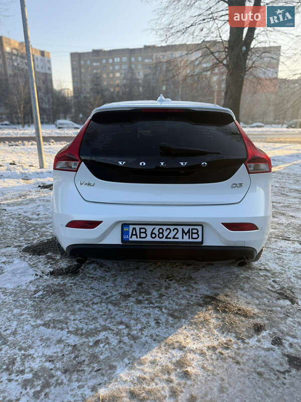 Хэтчбек Volvo V40 2016 в Виннице