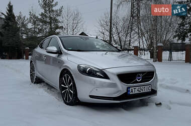 Хэтчбек Volvo V40 2014 в Ивано-Франковске