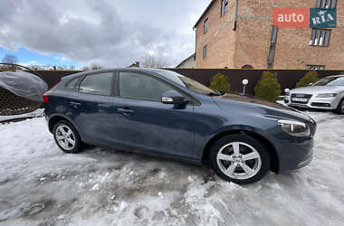 Хэтчбек Volvo V40 2017 в Стрые