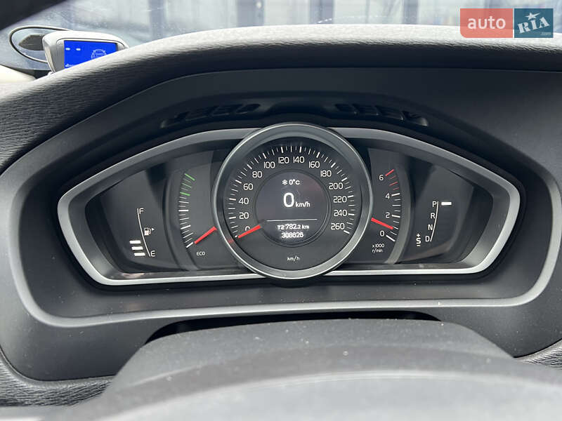 Хэтчбек Volvo V40 2013 в Киеве фото 27 Хэтчбек Volvo V40 2013 в Киеве