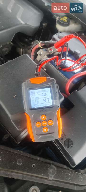 Хетчбек Volvo V40 2013 в Києві