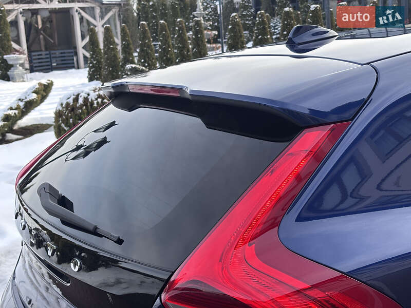 Хетчбек Volvo V40 2015 в Стрию