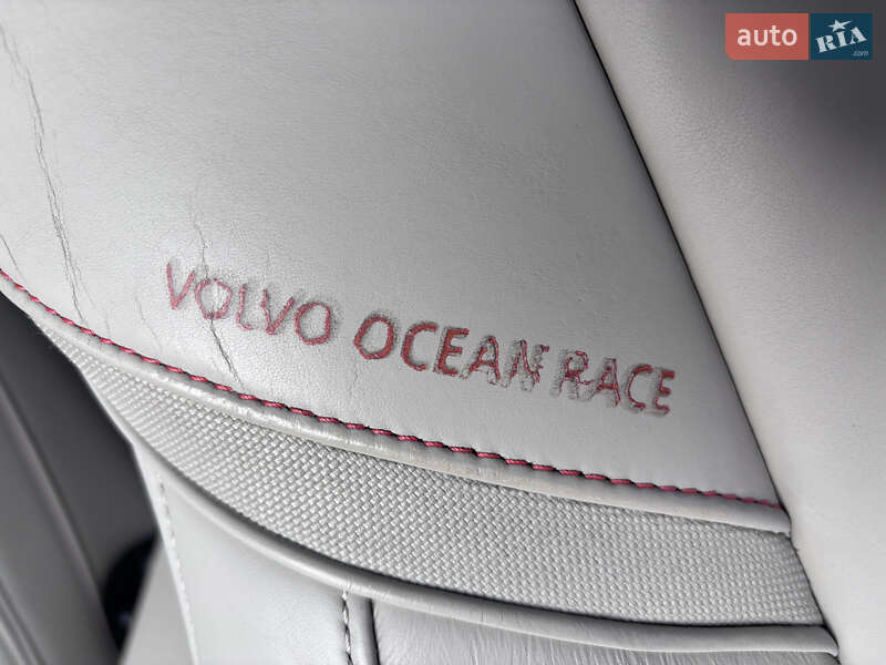 Хетчбек Volvo V40 2015 в Стрию