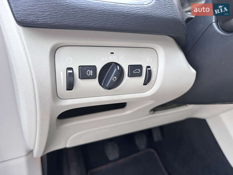 Хетчбек Volvo V40 2015 в Стрию