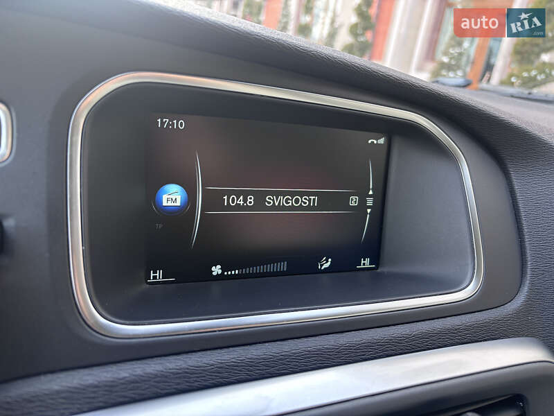 Хетчбек Volvo V40 2015 в Стрию