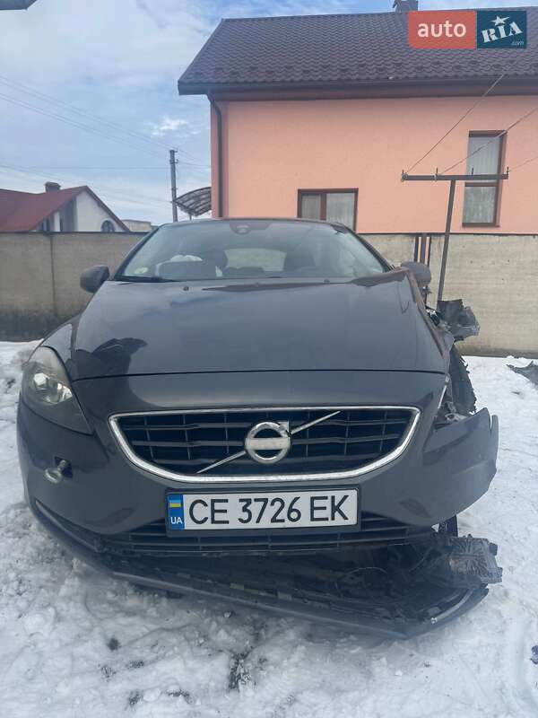 Хэтчбек Volvo V40 2013 в Ивано-Франковске фото Хэтчбек Volvo V40 2013 в Ивано-Франковске