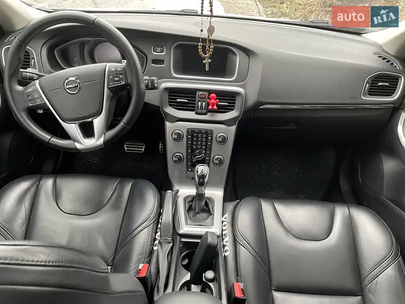Volvo V40 2017 VIN YV1MV79K0J2463729 фото оголошення 5 з 35