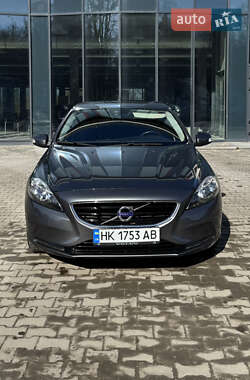 Хэтчбек Volvo V40 2014 в Ровно
