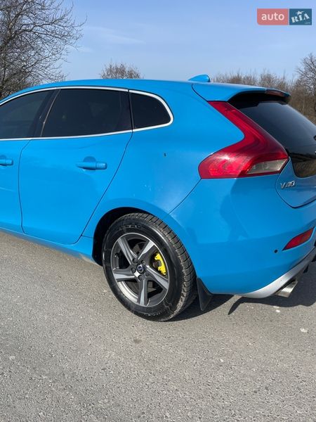 Хэтчбек Volvo V40 2014 в Львове