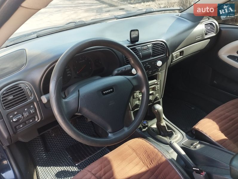 Універсал Volvo V40 2003 в Кропивницькому