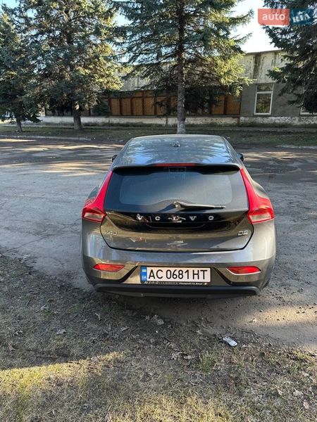 Хэтчбек Volvo V40 2013 в Луцке