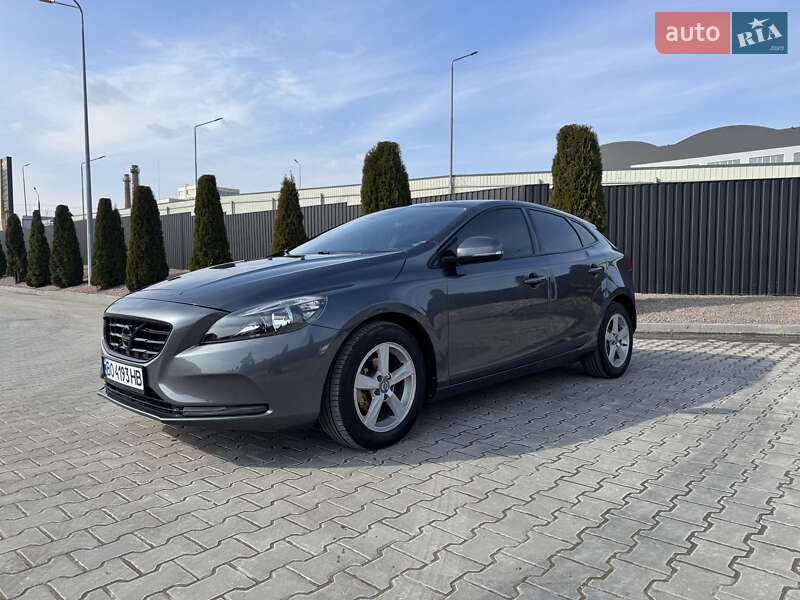 Volvo V40 2012