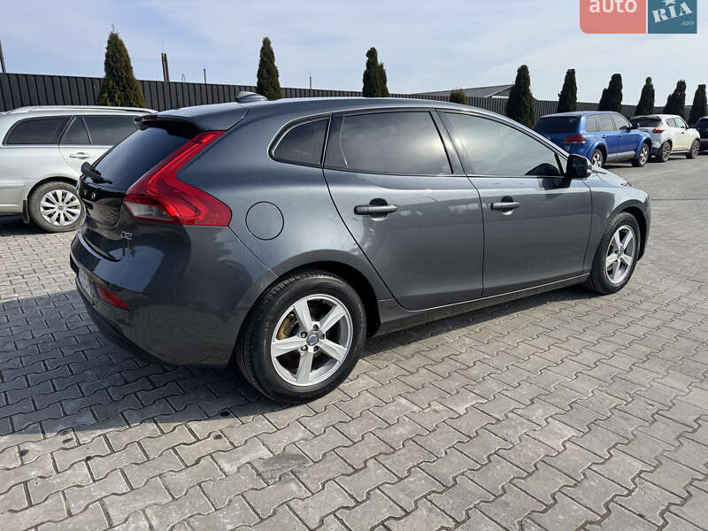 Хетчбек Volvo V40 2012 в Тернополі