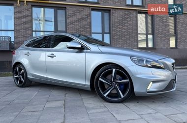 Хэтчбек Volvo V40 2013 в Львове