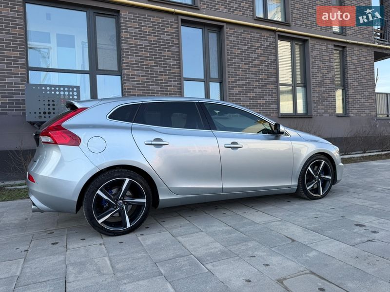 Хетчбек Volvo V40 2013 в Львові фото 13 Хетчбек Volvo V40 2013 в Львові