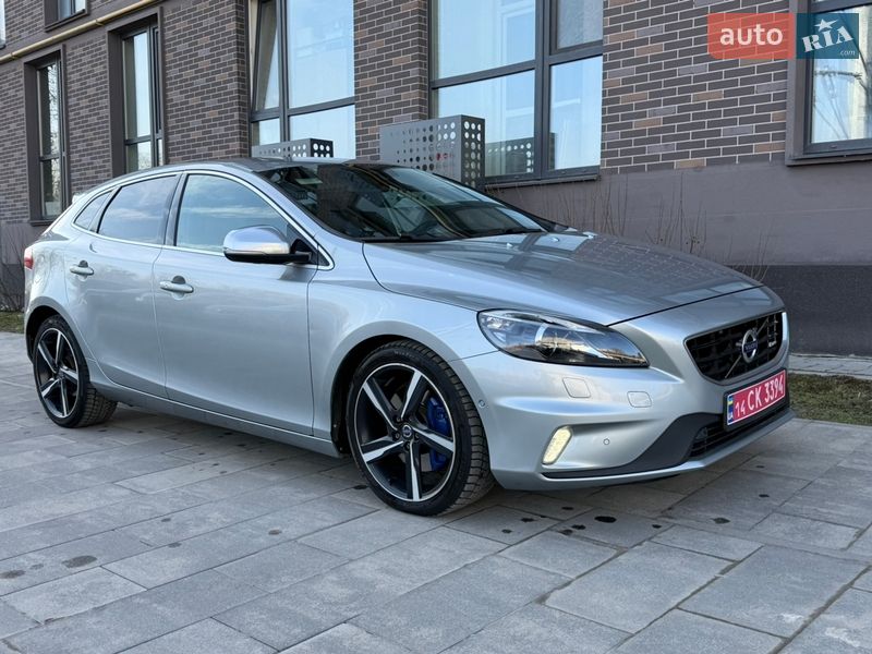 Хетчбек Volvo V40 2013 в Львові фото 4 Хетчбек Volvo V40 2013 в Львові