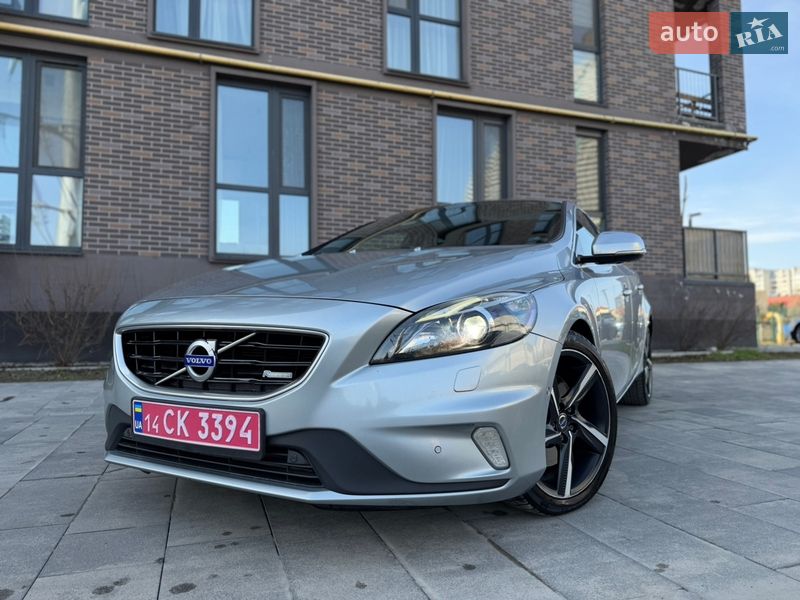 Хетчбек Volvo V40 2013 в Львові фото 8 Хетчбек Volvo V40 2013 в Львові