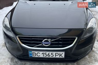 Хетчбек Volvo V40 2015 в Львові