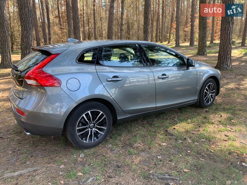 Хэтчбек Volvo V40 2019 в Житомире