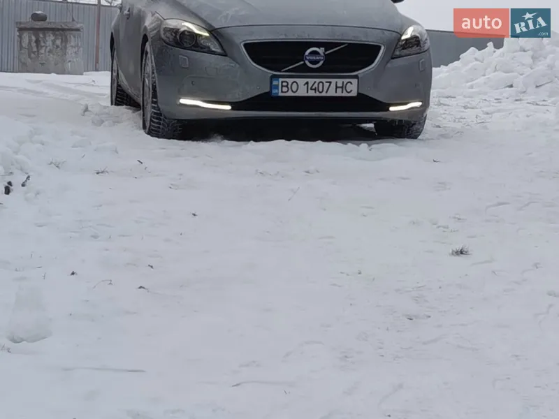 Volvo V40 2013