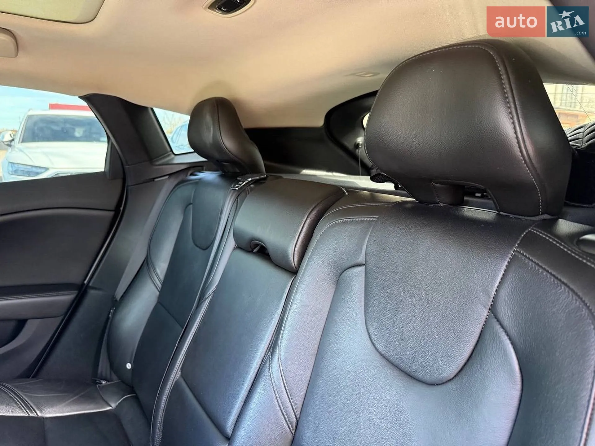 2016 Volvo V40 - мініатюра 40