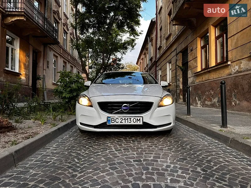 Volvo V40 2013 VIN YV1MV8481E2099216 фото оголошення 2 з 83