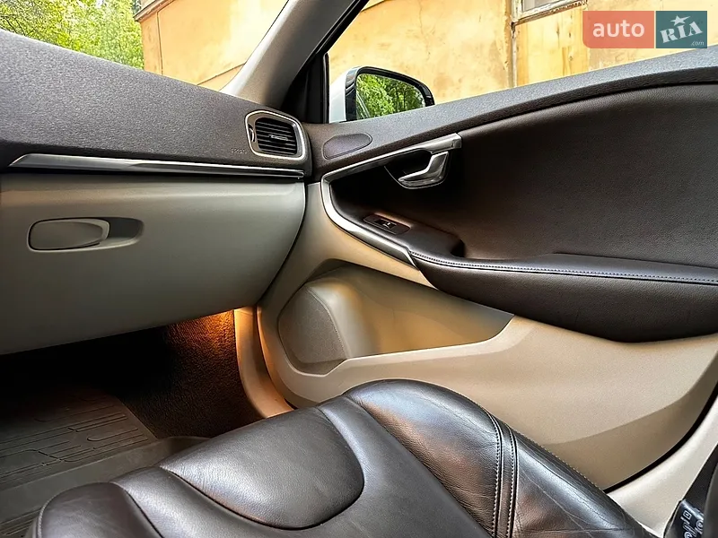 Volvo V40 2013 VIN YV1MV8481E2099216 фото оголошення 27 з 83
