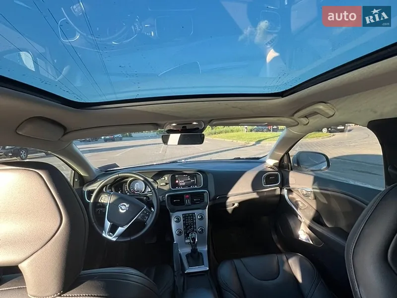 Volvo V40 2018 VIN YV1MV79K0J2486956 фото оголошення 24 з 73